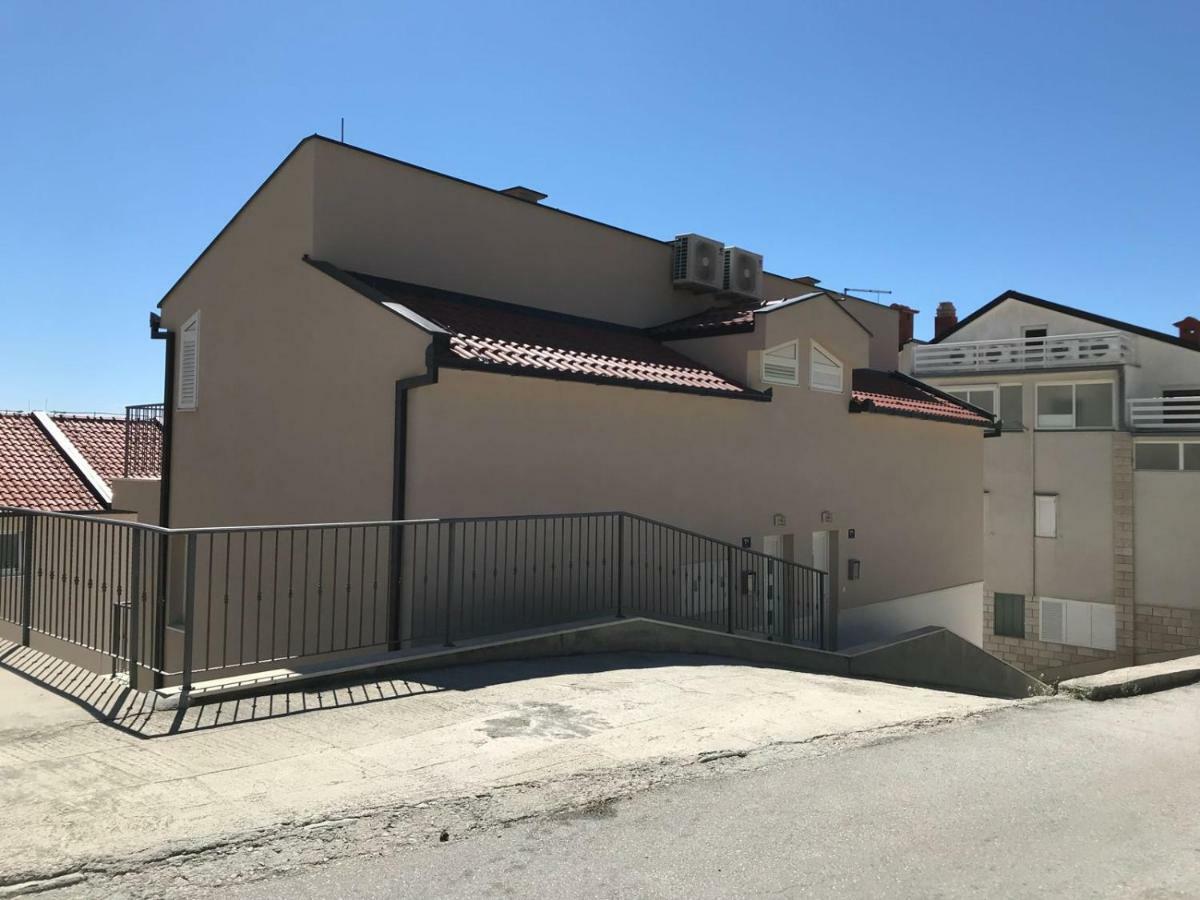 Sima Apartman Baška Voda Kültér fotó