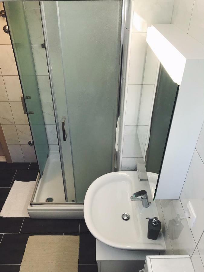 Sima Apartman Baška Voda Kültér fotó